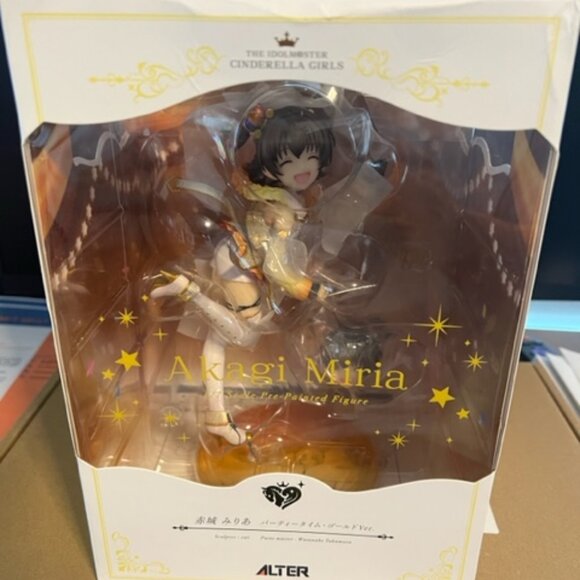 The Idolmaster Cinderella Girls Akagi Miria Party Time Gold 1/7 PVC Figure Alter